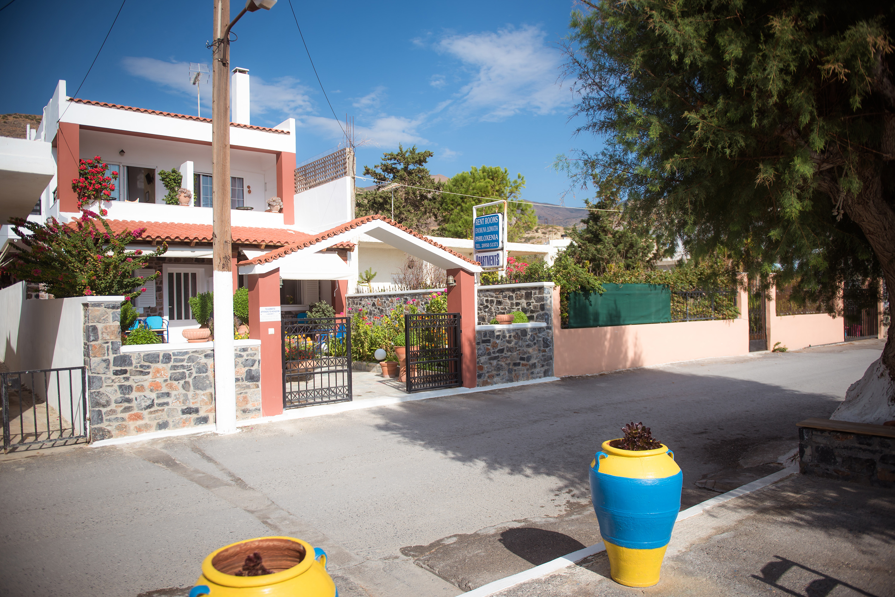 Rooms exterior/interior